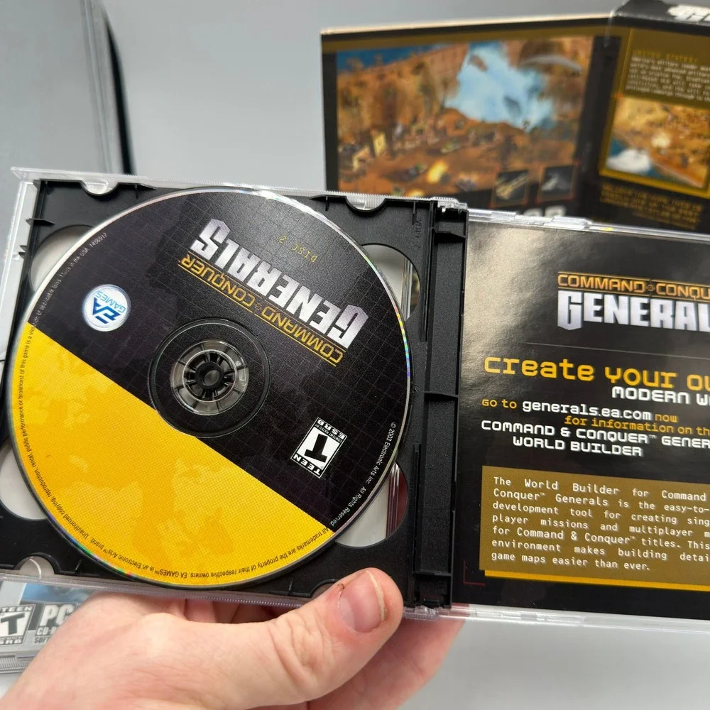 Command & Conquer Generals + Zero Hour Expansion Pack PC CD-ROM EA Games Bundle